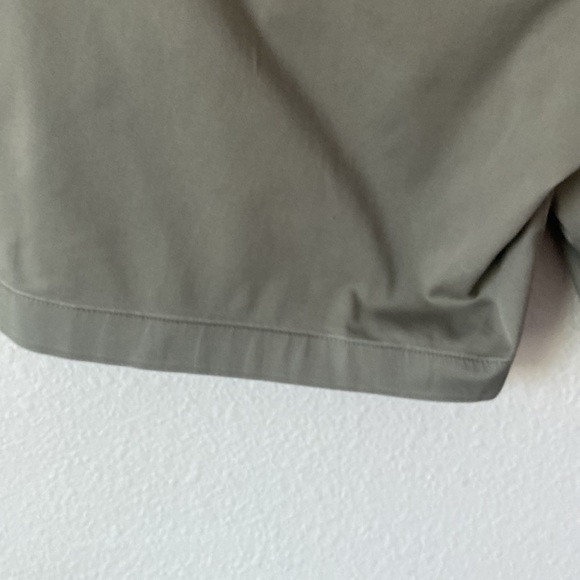 J.Crew Men’s Chino Sage Green Stretch Shorts 9’ Size 35 - Picture 9 of 15